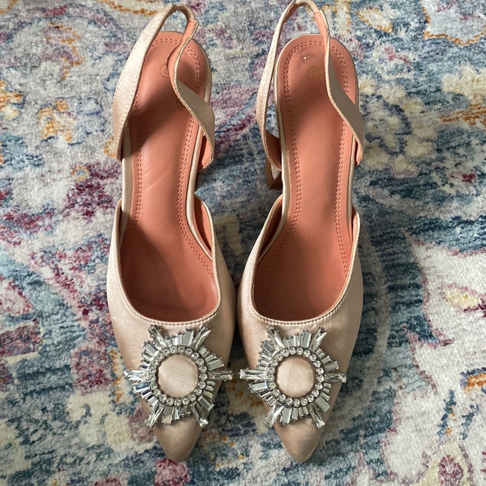 Jewelry Heel with Peach Touch